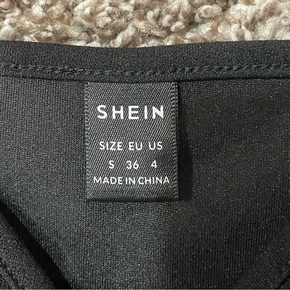 Dress - Picture 7 of 8